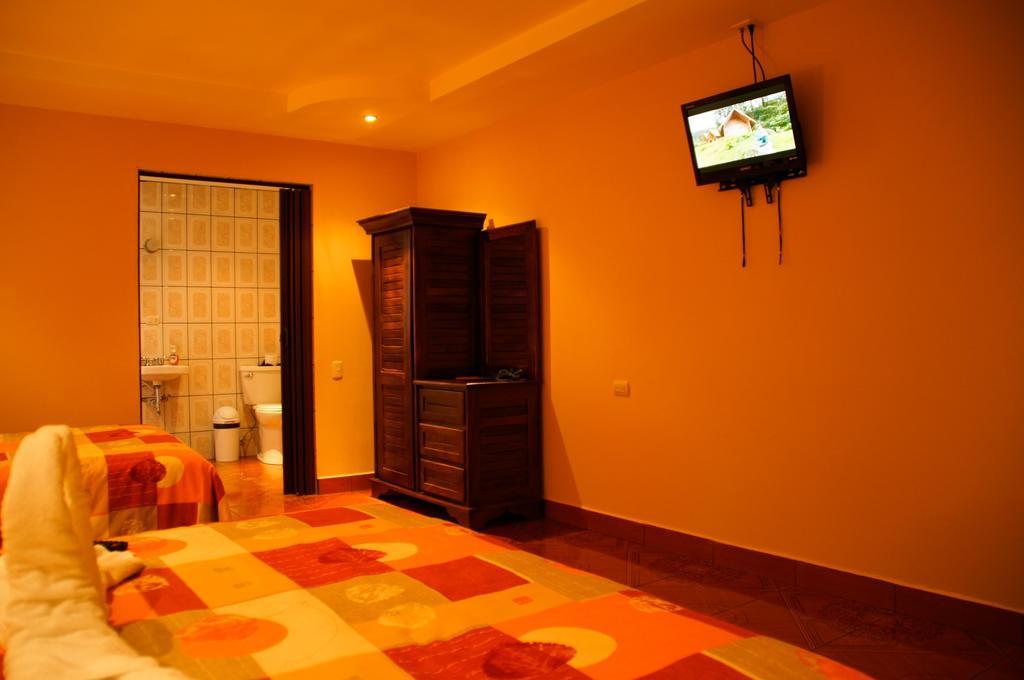 Hotel Las Brumas Cartago Room photo
