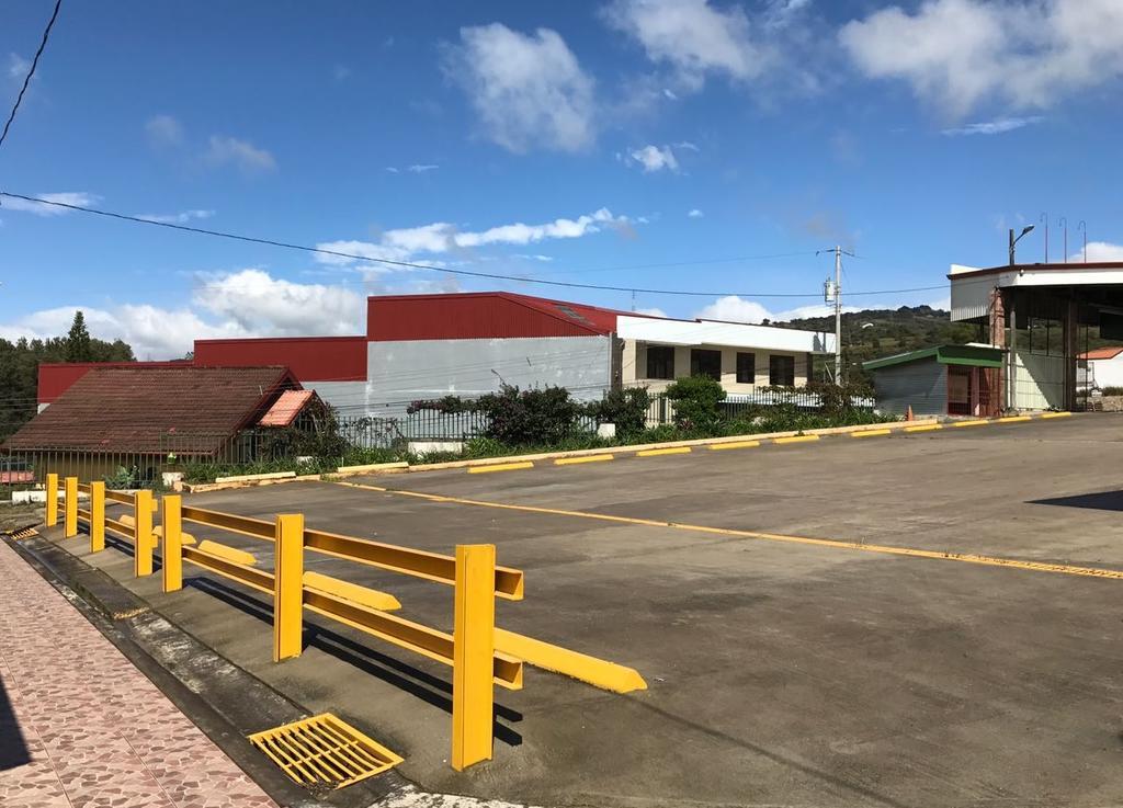 Hotel Las Brumas Cartago Exterior photo