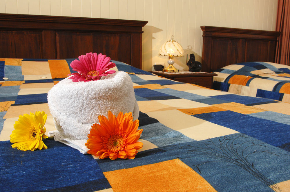 Hotel Las Brumas Cartago Exterior photo