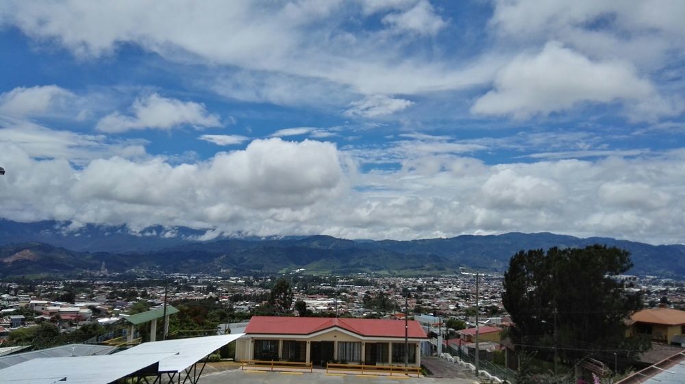 Hotel Las Brumas Cartago Exterior photo